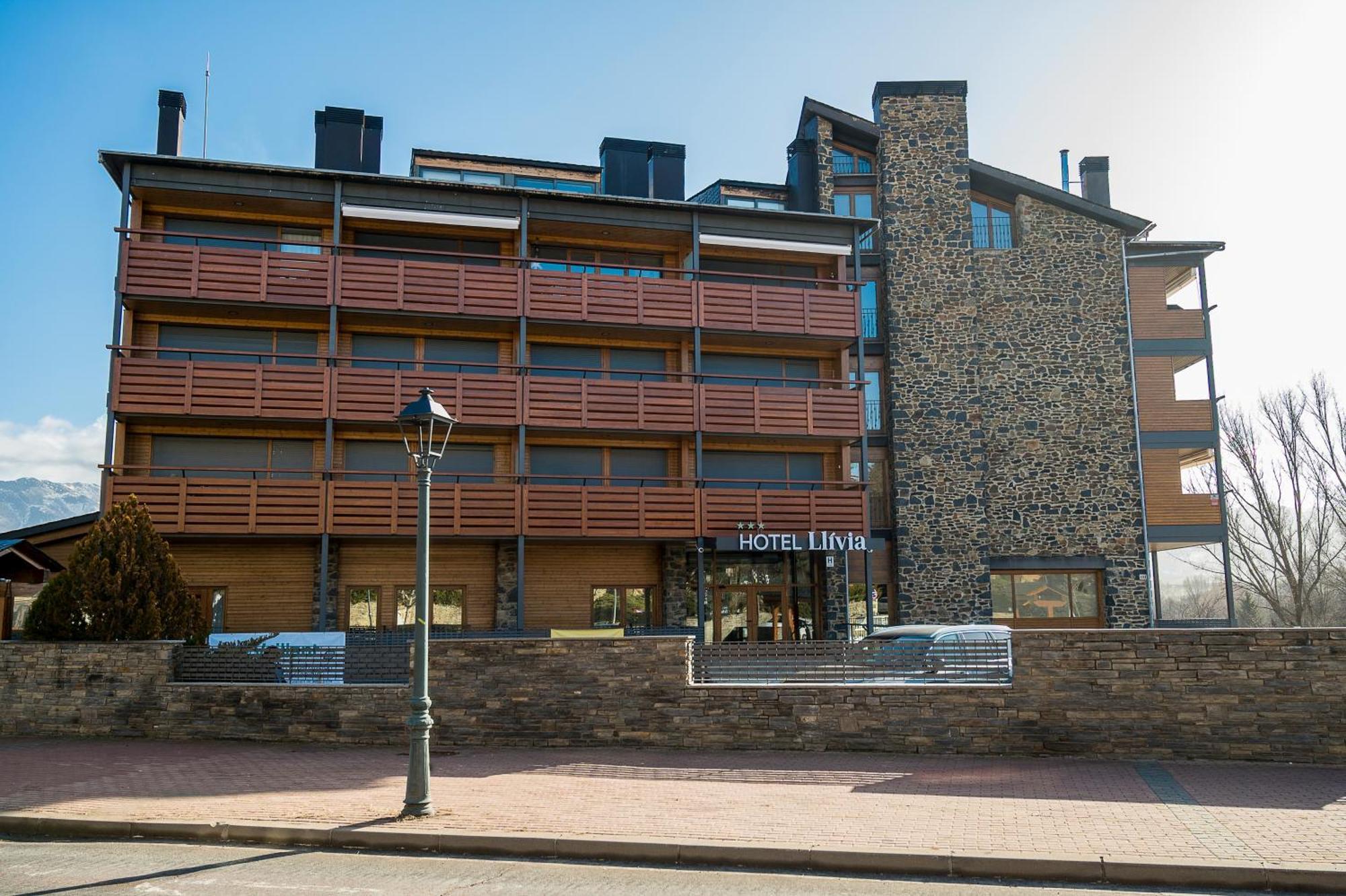 Hotel Llívia Extérieur photo